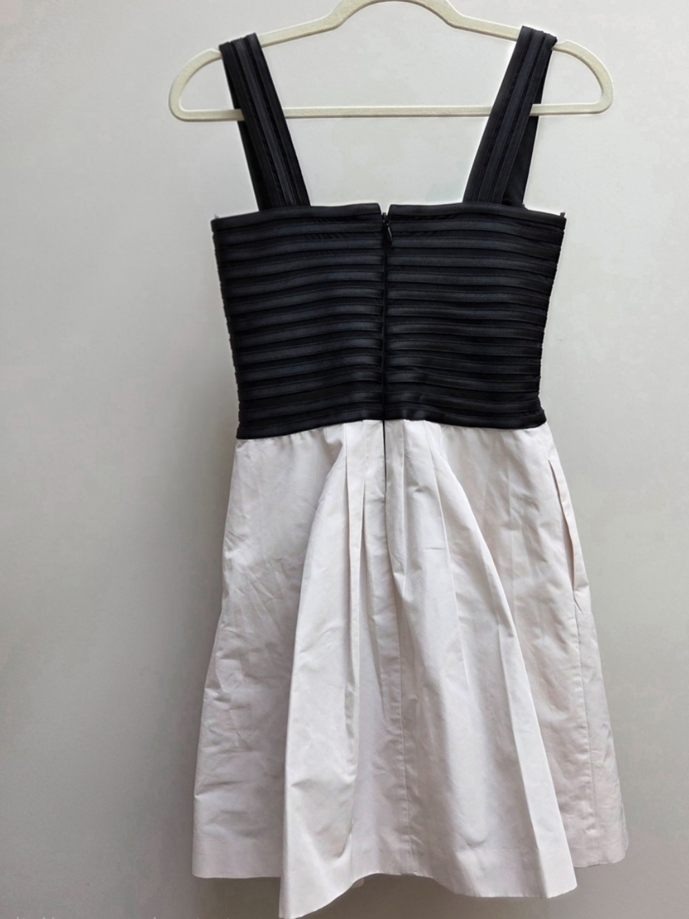 Vintage BCBG Max Azria Dress - Picture 3 of 6